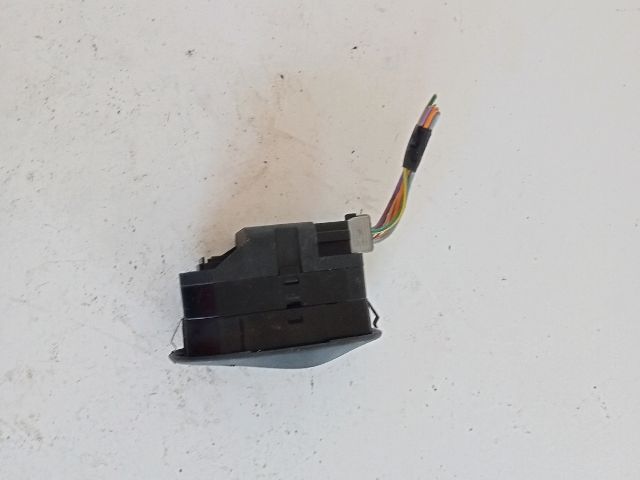 bontott PEUGEOT 206 Ablakemelő Kapcsoló Négyes / Kettes