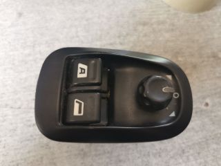 bontott PEUGEOT 206 Ablakemelő Kapcsoló Négyes / Kettes