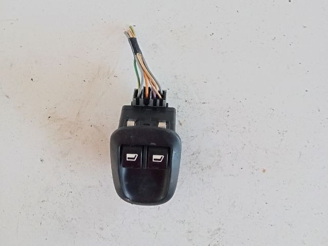 bontott PEUGEOT 206 Ablakemelő Kapcsoló Négyes / Kettes