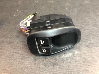 bontott PEUGEOT 206 Ablakemelő Kapcsoló Négyes / Kettes
