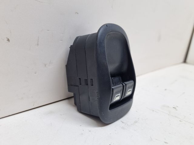 bontott PEUGEOT 206 Ablakemelő Kapcsoló (Pozíciófüggetlen)