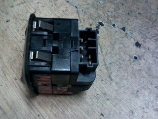 bontott PEUGEOT 206 Ablakemelő Kapcsoló (Pozíciófüggetlen)