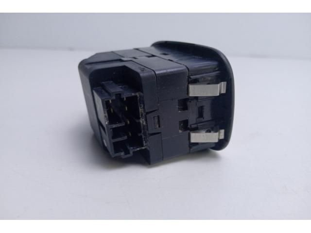 bontott PEUGEOT 206 Ablakemelő Kapcsoló (Pozíciófüggetlen)