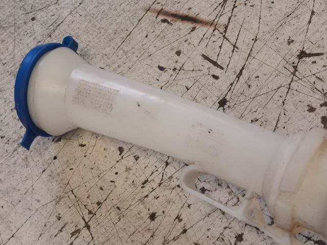 bontott PEUGEOT 206 Ablakmosó Tartály