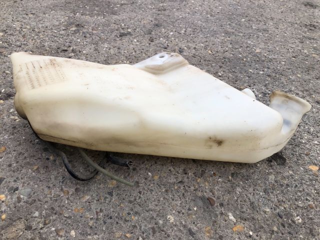 bontott PEUGEOT 206 Ablakmosó Tartály