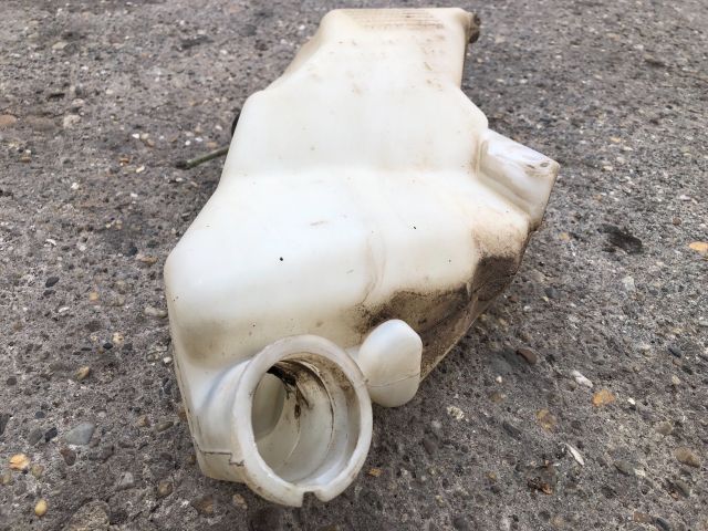 bontott PEUGEOT 206 Ablakmosó Tartály