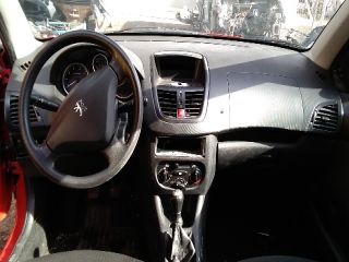 bontott PEUGEOT 206 Bal B Oszlop Burkolat