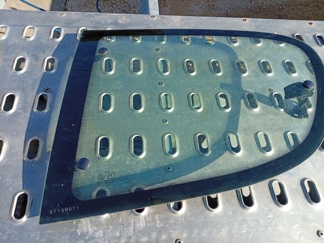 bontott PEUGEOT 206 Bal C Oszlop Oldalablak Üveg