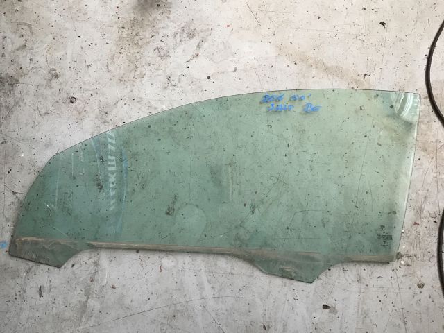 bontott PEUGEOT 206 Bal első Ablak