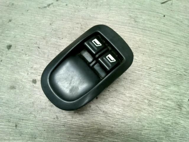 bontott PEUGEOT 206 Bal első Ablakemelő Kapcsoló