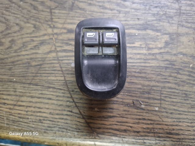 bontott PEUGEOT 206 Bal első Ablakemelő Kapcsoló