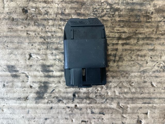 bontott PEUGEOT 206 Bal első Ablakemelő Kapcsoló