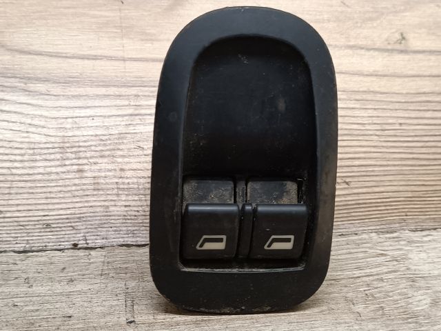 bontott PEUGEOT 206 Bal első Ablakemelő Kapcsoló