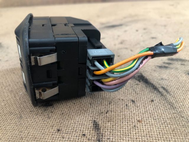 bontott PEUGEOT 206 Bal első Ablakemelő Kapcsoló