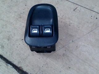 bontott PEUGEOT 206 Bal első Ablakemelő Kapcsoló