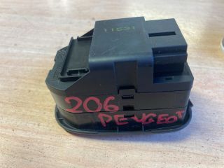 bontott PEUGEOT 206 Bal első Ablakemelő Kapcsoló