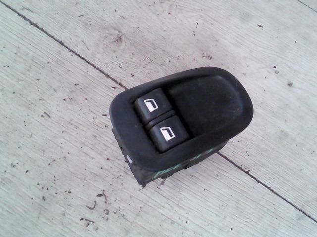 bontott PEUGEOT 206 Bal első Ablakemelő Kapcsoló