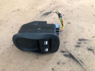 bontott PEUGEOT 206 Bal első Ablakemelő Kapcsoló