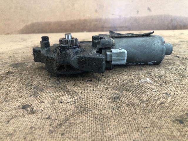 bontott PEUGEOT 206 Bal első Ablakemelő Motor