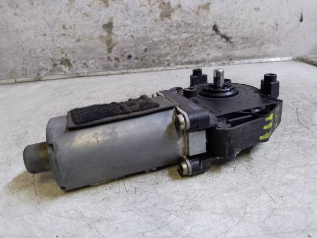 bontott PEUGEOT 206 Bal első Ablakemelő Motor