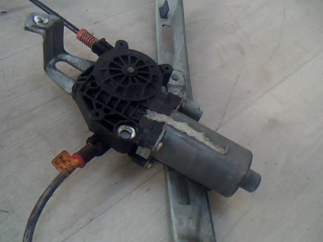 bontott PEUGEOT 206 Bal első Ablakemelő Szerkezet (Elektromos)