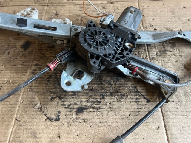 bontott PEUGEOT 206 Bal első Ablakemelő Szerkezet (Elektromos)