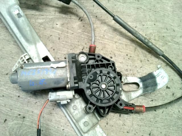 bontott PEUGEOT 206 Bal első Ablakemelő Szerkezet (Elektromos)