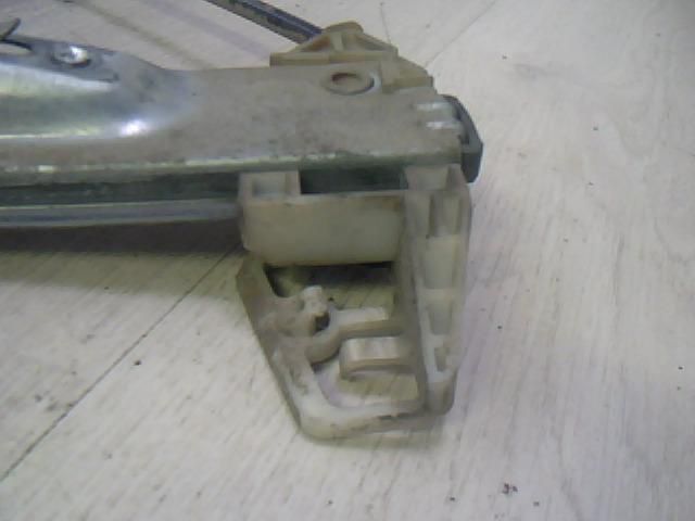 bontott PEUGEOT 206 Bal első Ablakemelő Szerkezet (Elektromos)