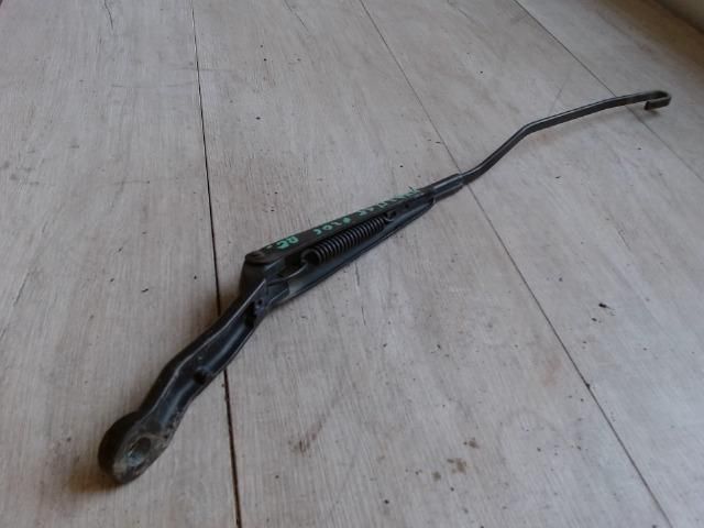 bontott PEUGEOT 206 Bal első Ablaktörlő Kar