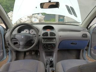 bontott PEUGEOT 206 Bal első Ajtó Kárpit