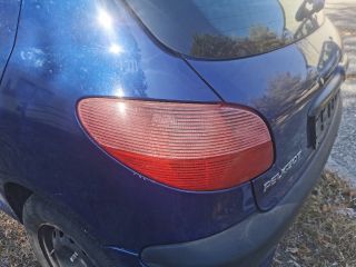 bontott PEUGEOT 206 Bal első Ajtó (Részeivel)