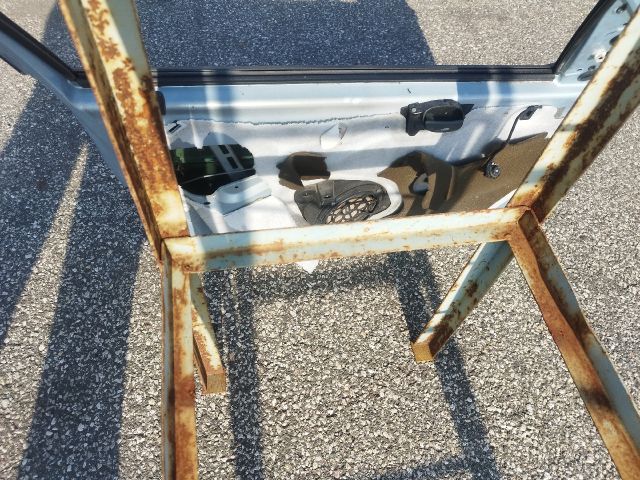 bontott PEUGEOT 206 Bal első Ajtó (Üres lemez)