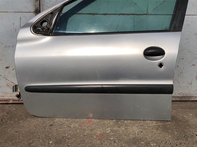 bontott PEUGEOT 206 Bal első Ajtó (Üres lemez)