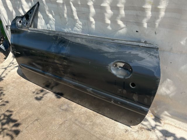 bontott PEUGEOT 206 Bal első Ajtó (Üres lemez)