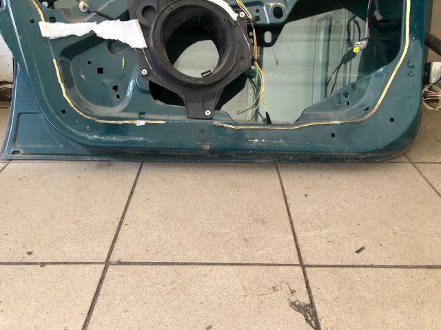 bontott PEUGEOT 206 Bal első Ajtó (Üres lemez)