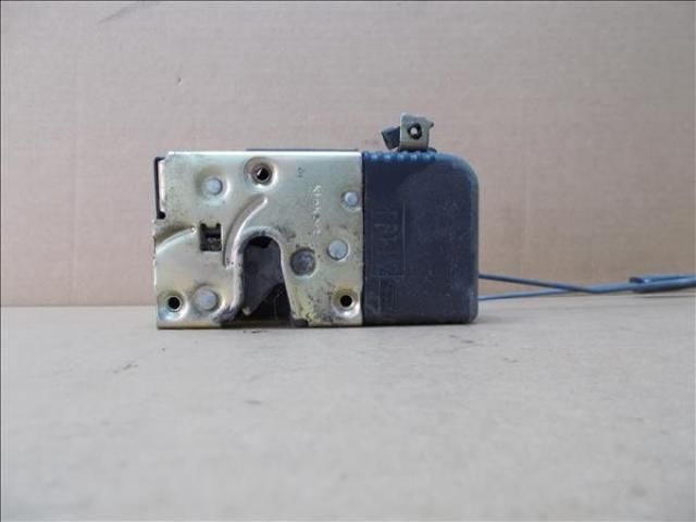 bontott PEUGEOT 206 Bal első Ajtózár