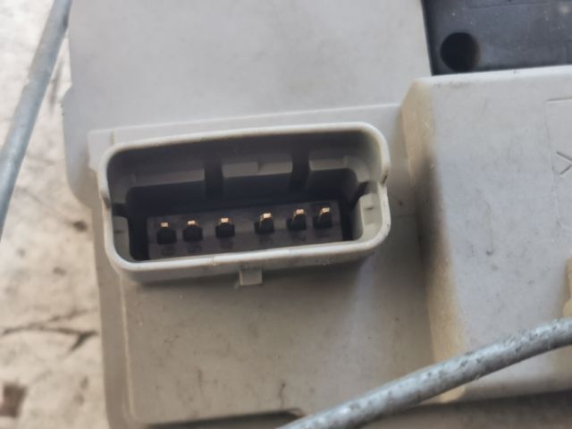 bontott PEUGEOT 206 Bal első Ajtózár