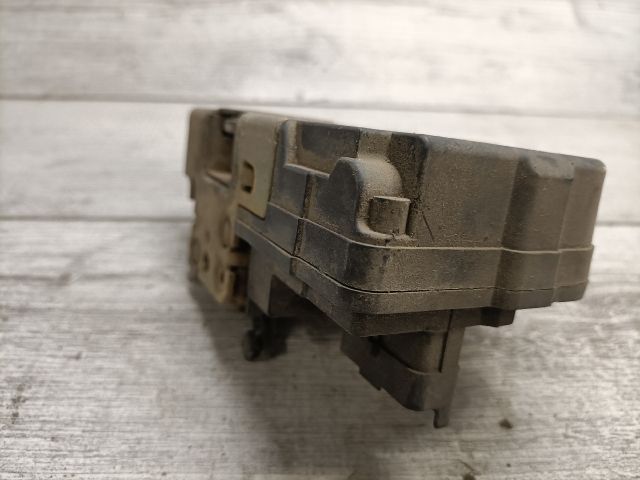 bontott PEUGEOT 206 Bal első Ajtózár