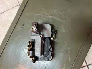 bontott PEUGEOT 206 Bal első Ajtózár