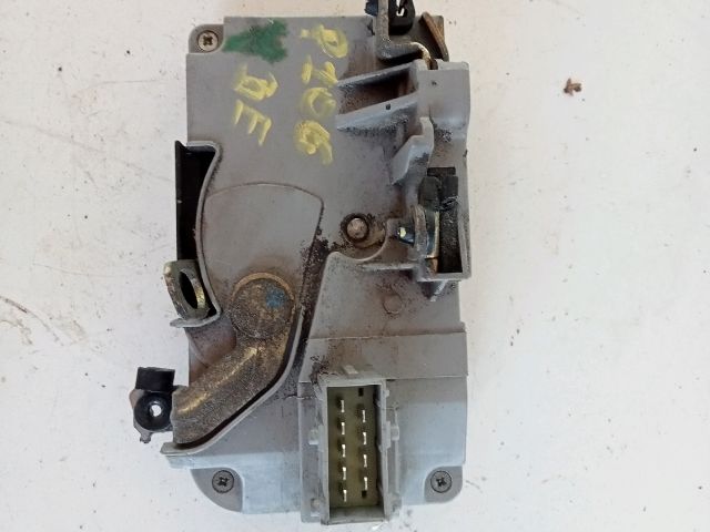 bontott PEUGEOT 206 Bal első Ajtózár