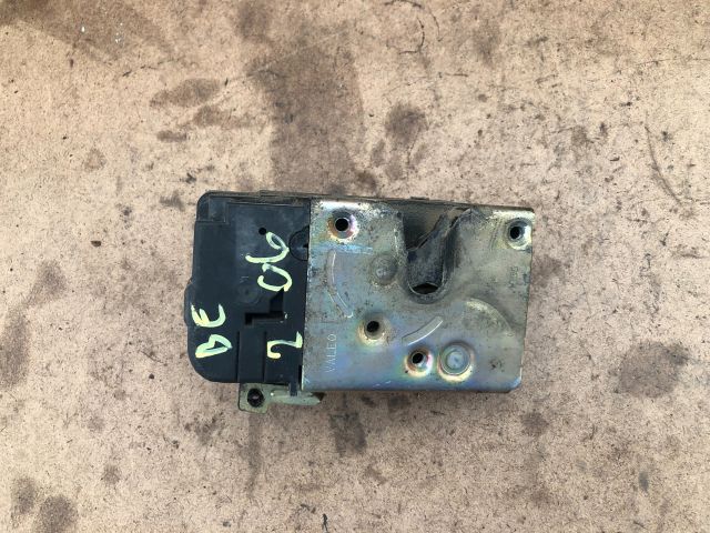 bontott PEUGEOT 206 Bal első Ajtózár