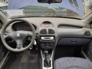 bontott PEUGEOT 206 Bal első Alsó Zsanér