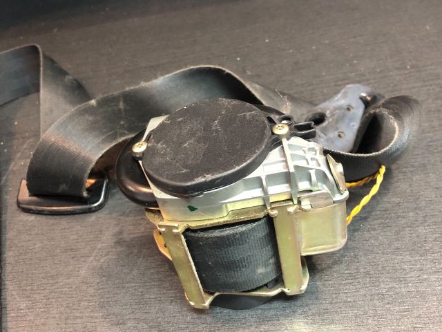 bontott PEUGEOT 206 Bal első Biztonsági Öv