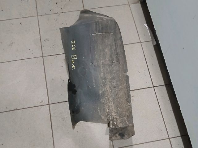 bontott PEUGEOT 206 Bal első Első Dobbetét (Kerékjárati, Műanyag)