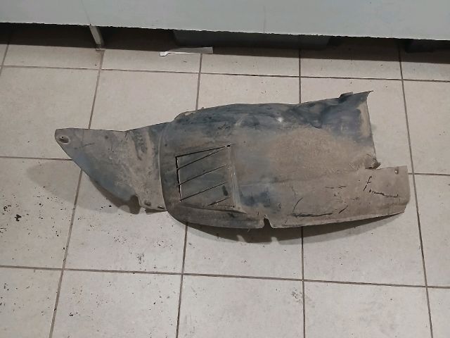 bontott PEUGEOT 206 Bal első Első Dobbetét (Kerékjárati, Műanyag)