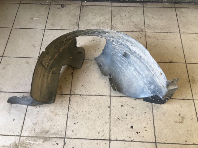 bontott PEUGEOT 206 Bal első Első Dobbetét (Kerékjárati, Műanyag)