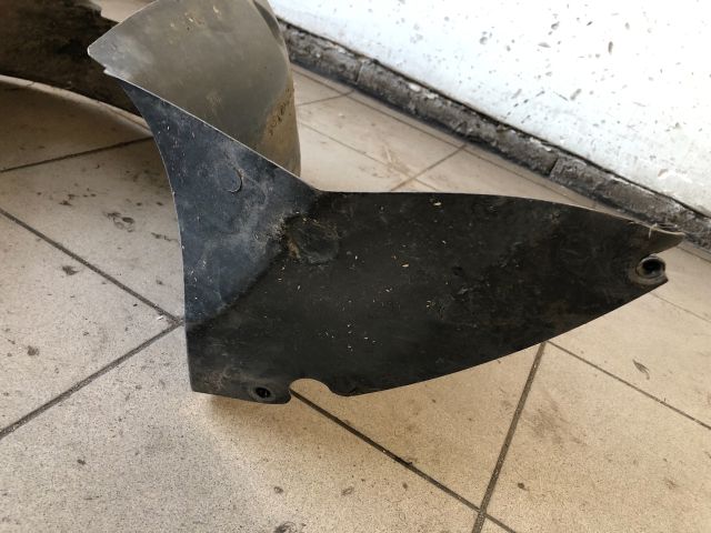 bontott PEUGEOT 206 Bal első Első Dobbetét (Kerékjárati, Műanyag)