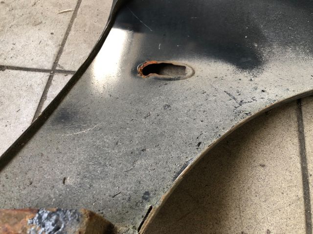 bontott PEUGEOT 206 Bal első Sárvédő