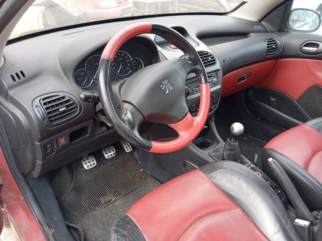 bontott PEUGEOT 206 Bal első Ülés