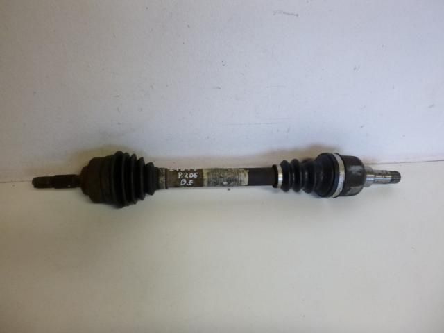 bontott PEUGEOT 206 Bal Féltengely